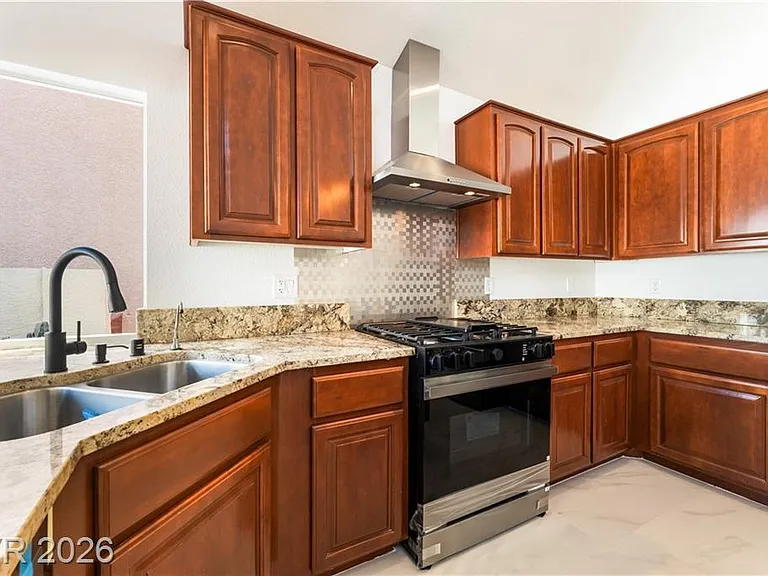 8640 Copper Ridge Ave — Photo 38