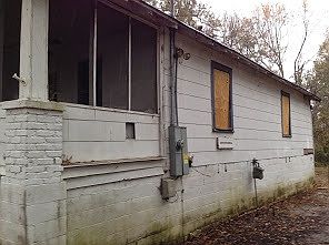 2nd image of 614 E Maple Ave
