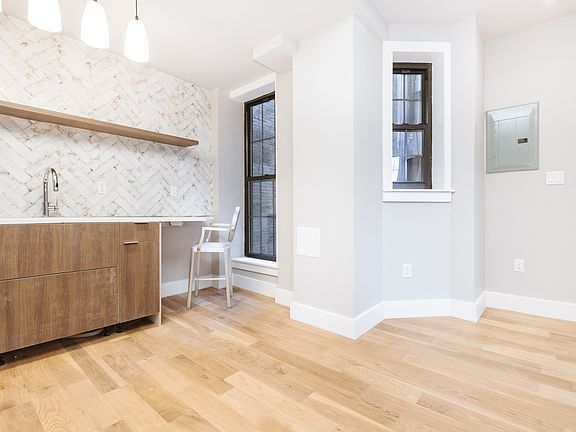 4th image of 1420 Nostrand Ave #2E