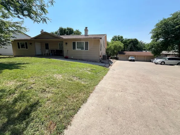 4307 S Locust Dr, Sioux Falls, SD 57105