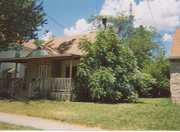 2nd image of 594 E Church St