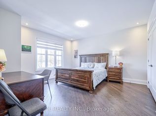 133 Hillsview Dr ROOM 2D, Richmond Hill, ON L4C 2R4