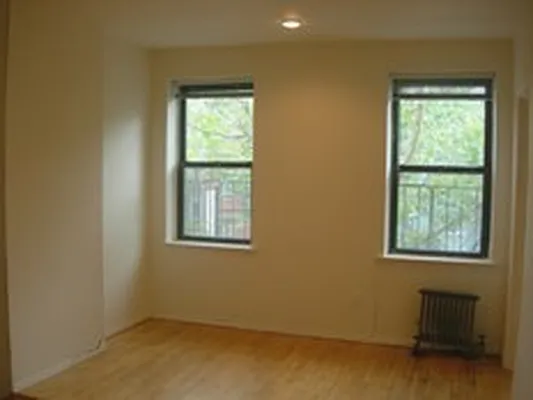 Rented by Vickers Realty | media 4