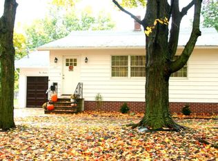 1017 West St, Three Rivers, MI 49093