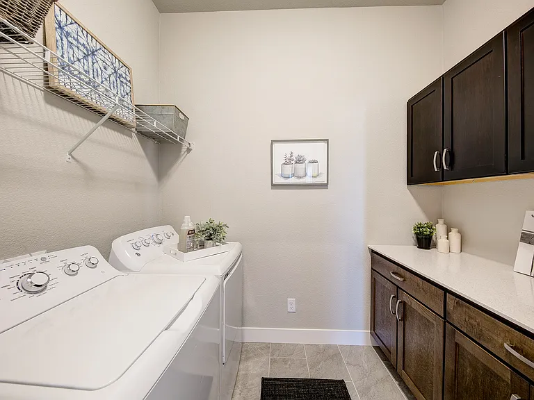 3303 Red Mountain Ave — Photo 15