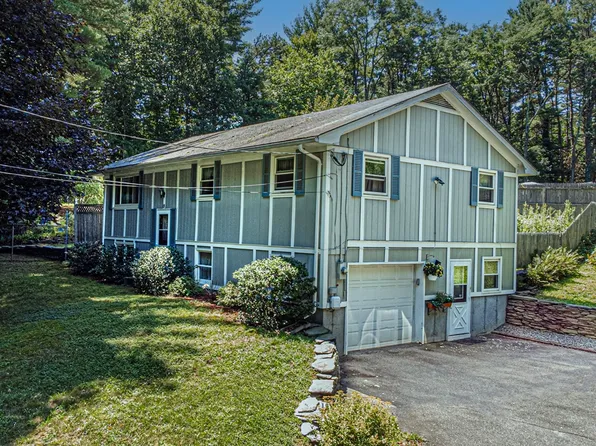15 Clark St, Northampton, MA 01062