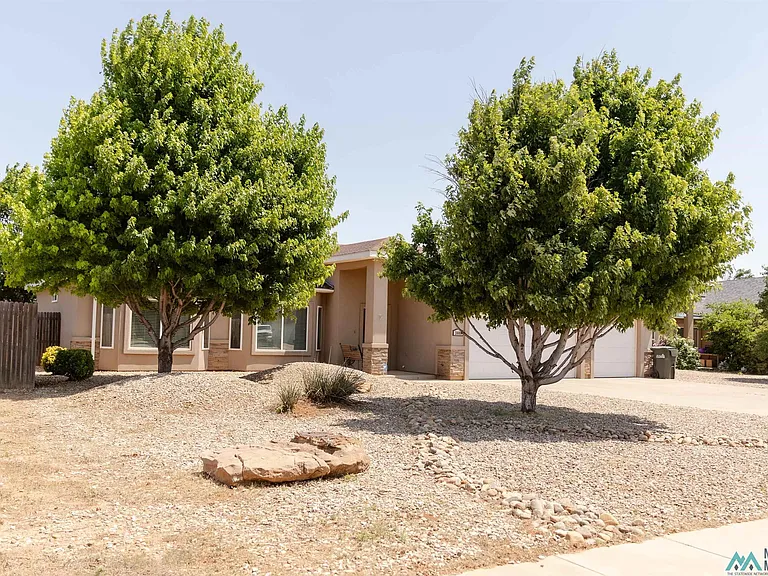 3008 Fred Daugherty Dr — Photo 1