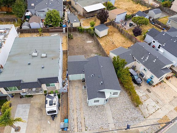 4th image of 784 2nd Ave