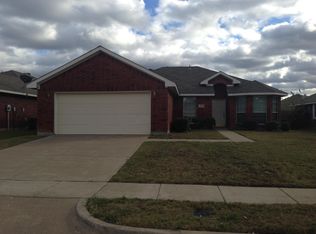 720 Hawthorn Dr, Cedar Hill, TX 75104