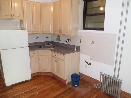 Rented by Maximus Realty Group | media 55