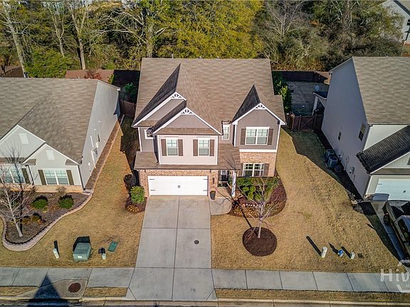 3rd image of 956 Brighton Park Circle