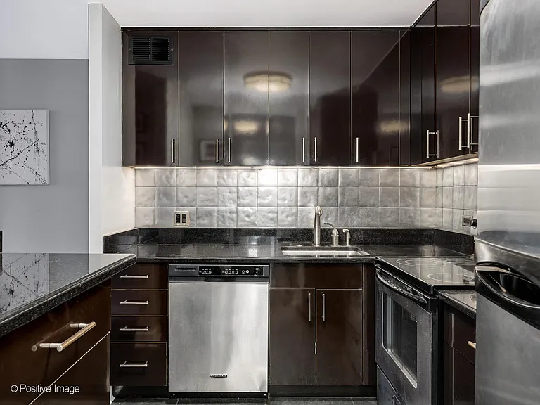 1030 N State St #18C — Photo 12