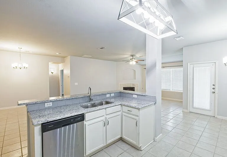 2309 Mallard Dr — Photo 19