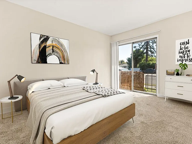 Riverside Villa Apartments — Photo 6