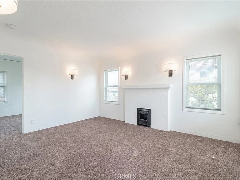 705 W 14th St #715 — Photo 9