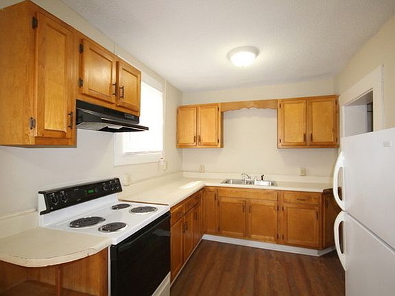 4th image of 1135 Garfield Ave