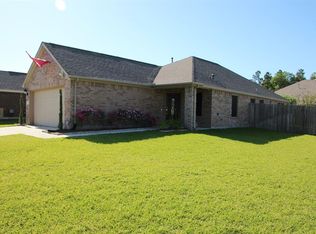 1621 Hickory Burl Ln, Conroe, TX 77301