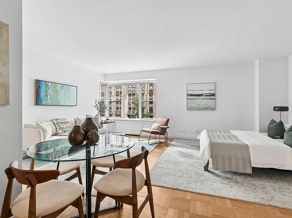 2 5th Ave APT 5B, New York, NY 10011