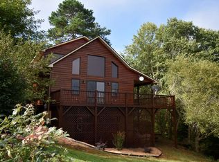 204 Foothill Estate Ln, Murphy, NC 28906