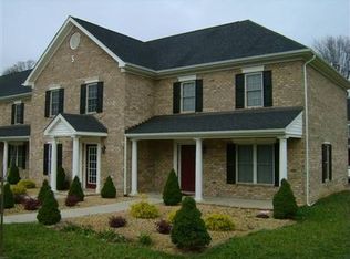6 Chatsworth Ct APT 112, Fishersville, VA 22939