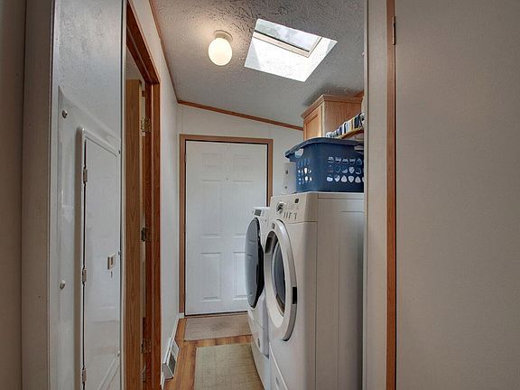 2nd image of 5621 Melrose Dr