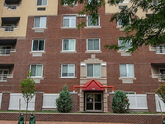 2nd image of 332 Franklin St APT 501