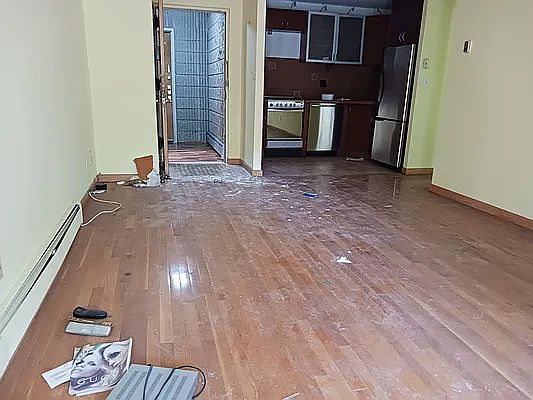 5th image of 1472 E 15th St APT 202