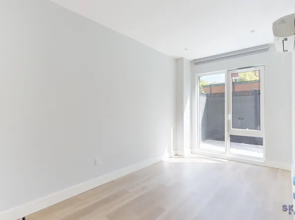 43-25 52nd Street image 4 of 34