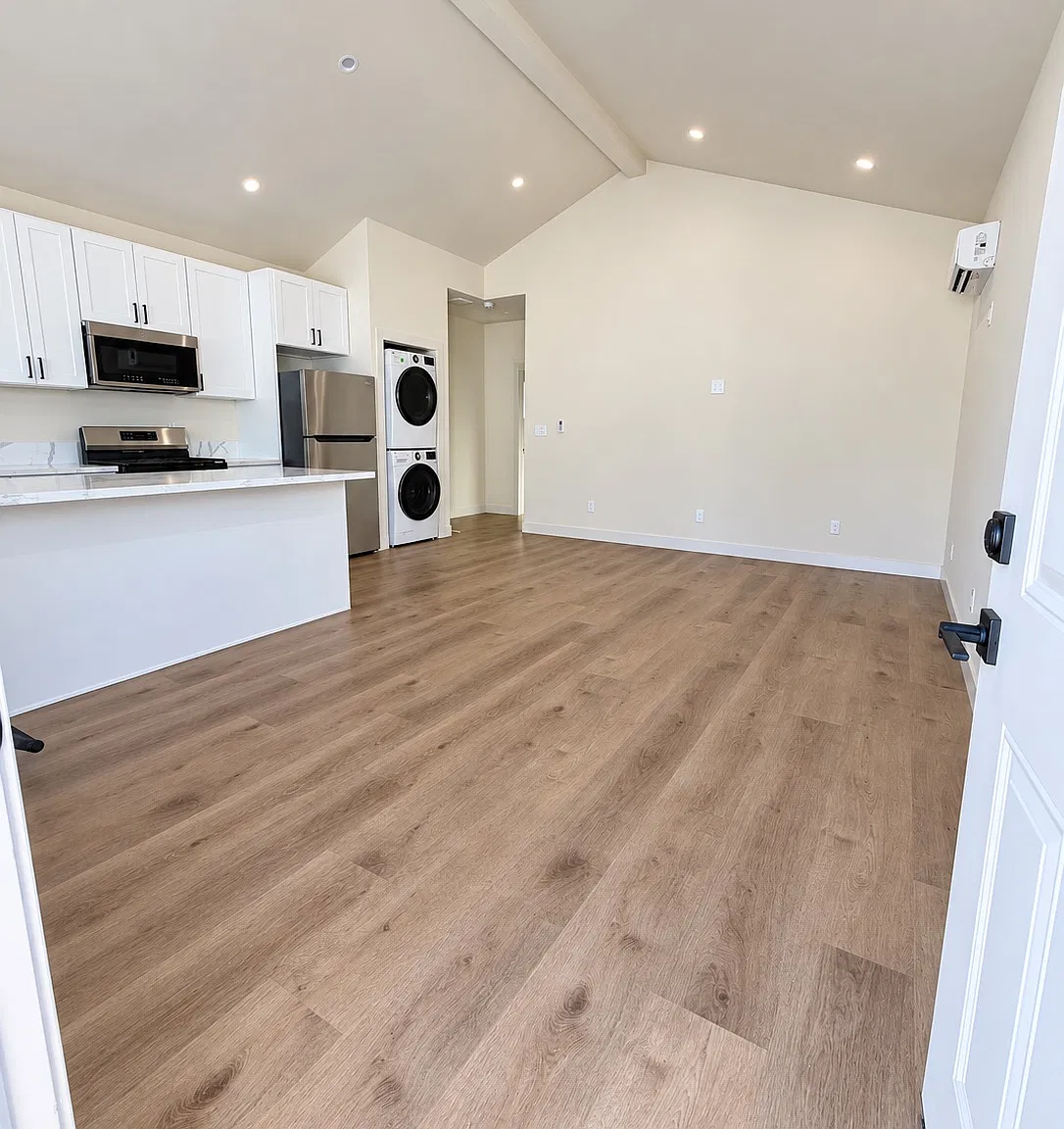 1 bed, 600 sqft, $2,500 — Photo 4