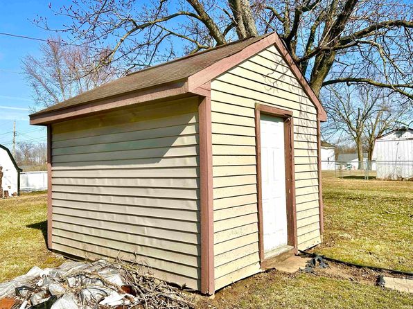 158 W Anson St, Upland, IN 46989