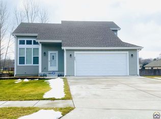 405 NE Lyman Ct, Topeka, KS 66608