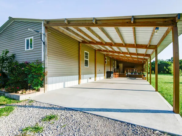 20572 Lawrence 2210, Aurora, MO 65605