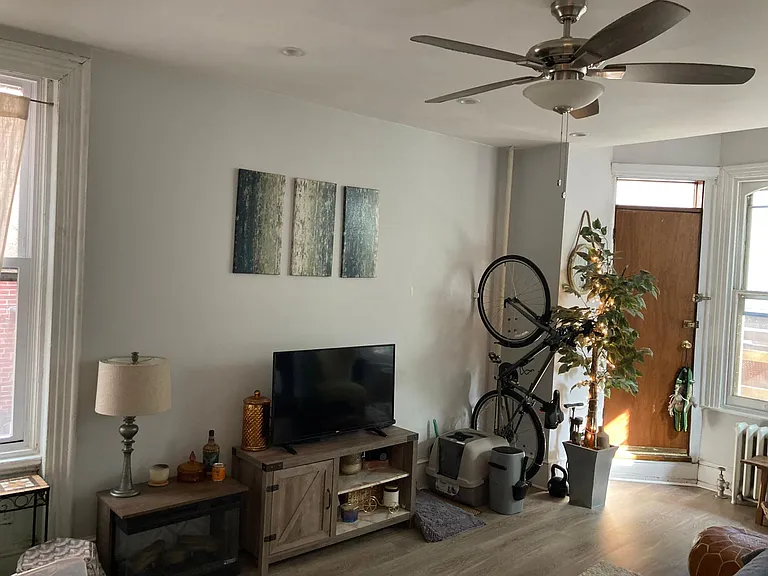 2004 Spring Garden St #2REAR — Photo 7