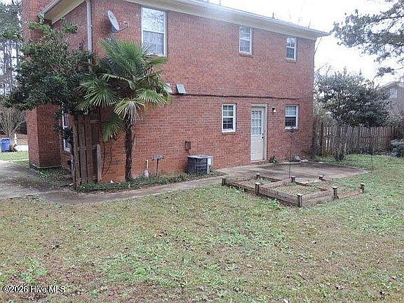 2nd image of 566 Fairfield Way