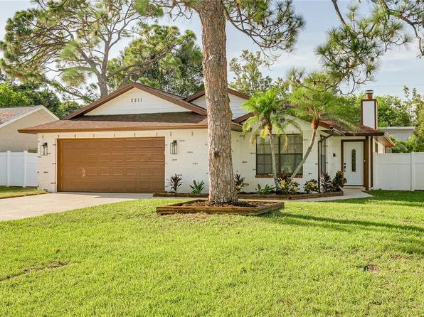 2211 Anastasia Way S, Saint Petersburg, FL 33712