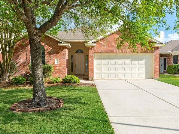 6526 Bella Noche Dr, Spring, TX 77379