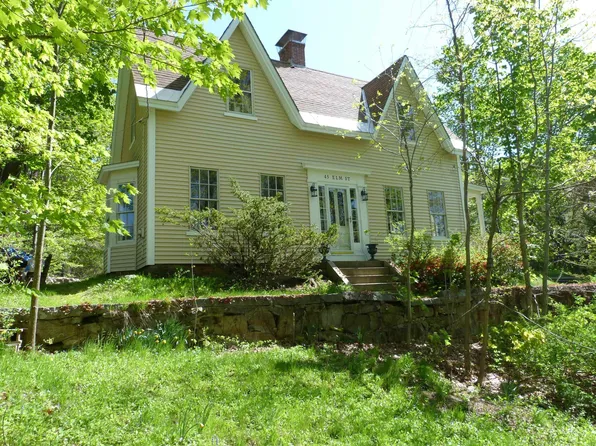 45 Elm Street, Wolfeboro, NH 03894