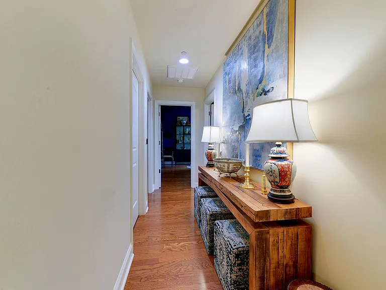 701 Royal Ct #306 — Photo 26