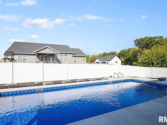 5th image of 2813 Richardson Dr