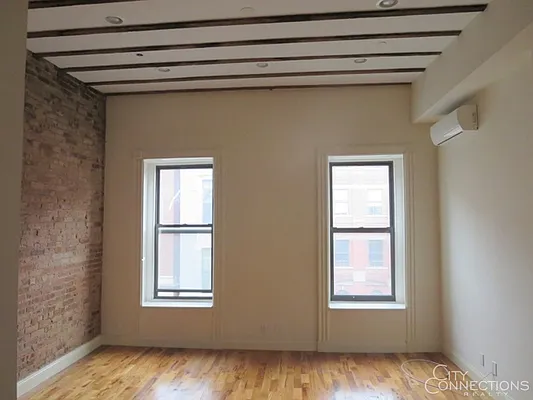 Rented by City Connections Realty | media 10