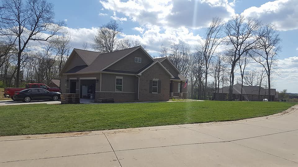 1st image of 130 Independence Dr
