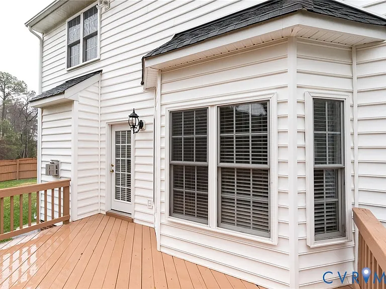 11412 Pinedale Dr — Photo 43