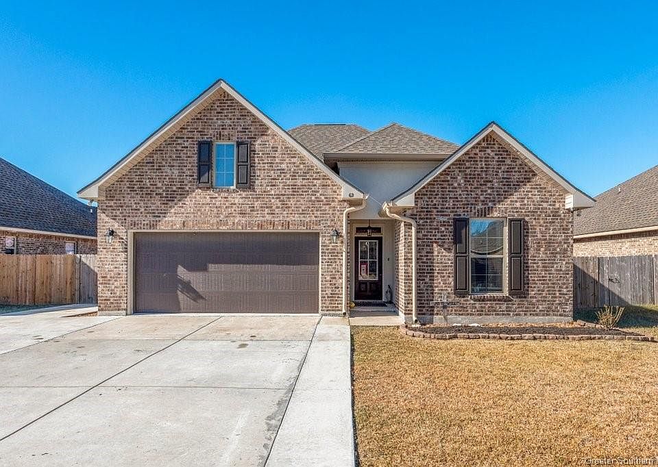 1st image of 62 Driftwood Dr