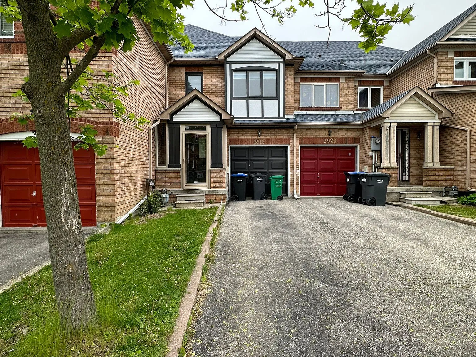 4 bed, $3,100 — Photo 1