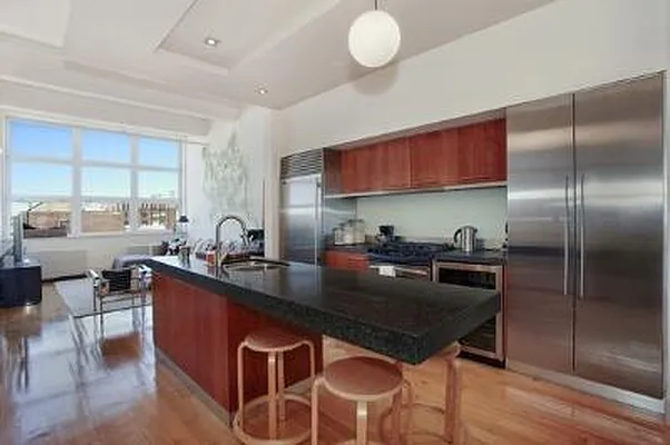 Sold by Corcoran | media 24