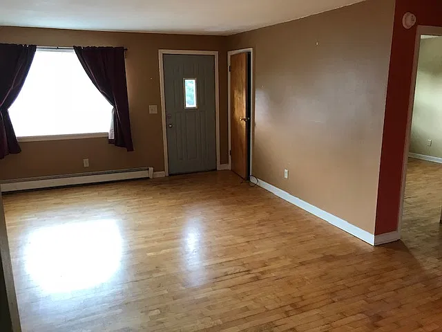 2 bed, 750 sqft, $1,025 — Photo 2