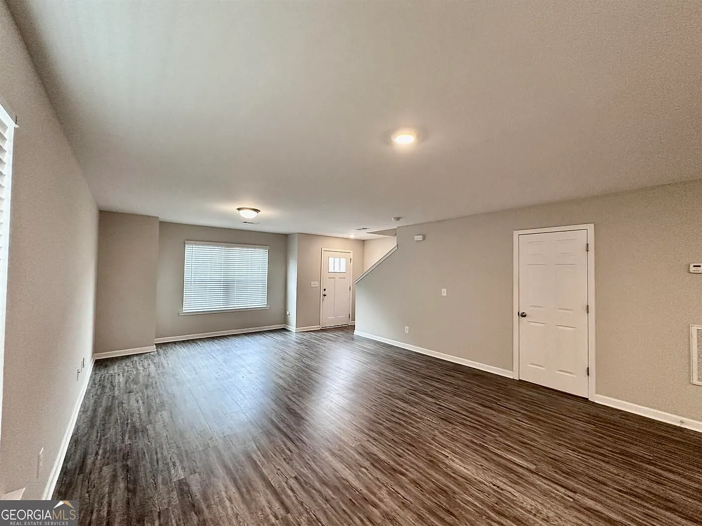 4 bed, 2.5 bath, 1636 sqft, $1,845 — Photo 3