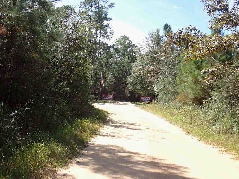 2nd image of 28002 Footsteps Ln