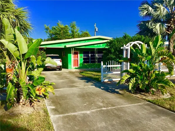 3044 58th St S, Gulfport, FL 33707