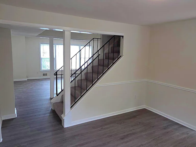8106 Lakepark Dr — Photo 8